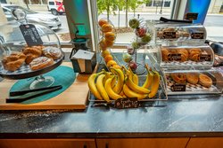  - Aloft Hotel Downtown Louisville - I-65, Exit 136C