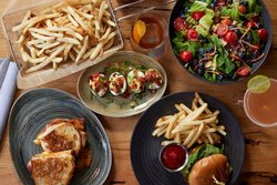  - Aloft Hotel Downtown Louisville - I-65, Exit 136C