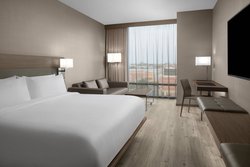  - AC Hotel by Marriott Downtown Columbus - I-670, Exit 4