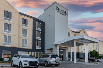 Fairfield by Marriott-West