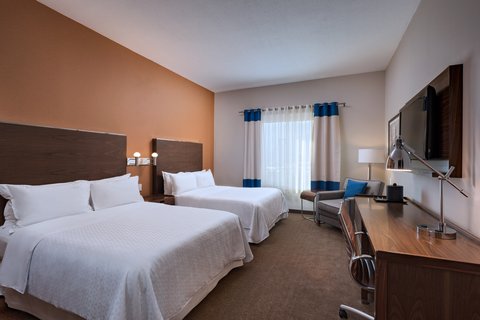 Queen/Queen Deluxe Guest Room