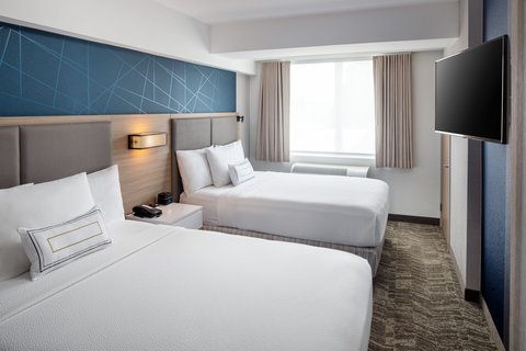 Queen/Queen Studio Suite - Sleeping Area