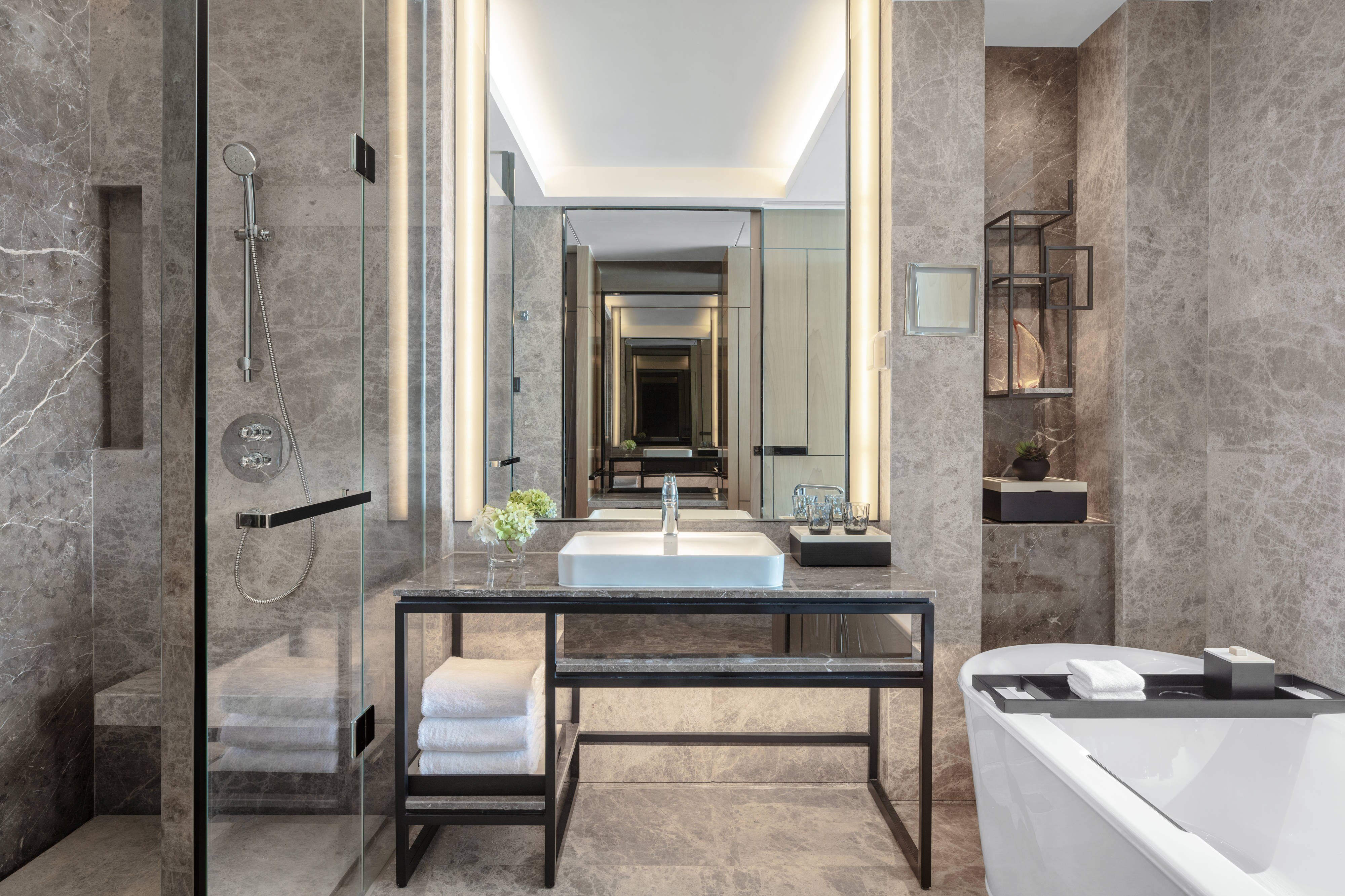Xiamen Marriott Hotel Haicang-guestroom-Guest Room - Bathroom Shower/Yub.jpg