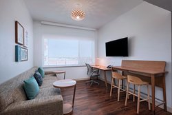  - Element Hotel Palmdale - CA 14, Exit 37