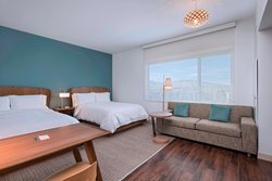  - Element Hotel Palmdale - CA 14, Exit 37