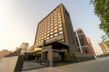 Courtyard Vadodara Marriott