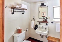  - Evergreen Lodge at Yosemite Groveland