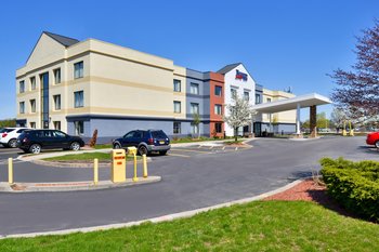 Fairfield by Marriott Rochester Airport