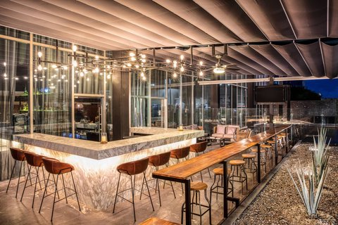 AC Lounge - Terrace
