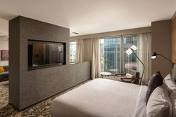  - Epicurean Hotel Midtown Atlanta - I-75 & I-85, Exit 250