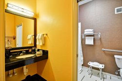  - Fairfield Inn & Suites by Marriott Market Center Dallas - I-35, Exit 430B