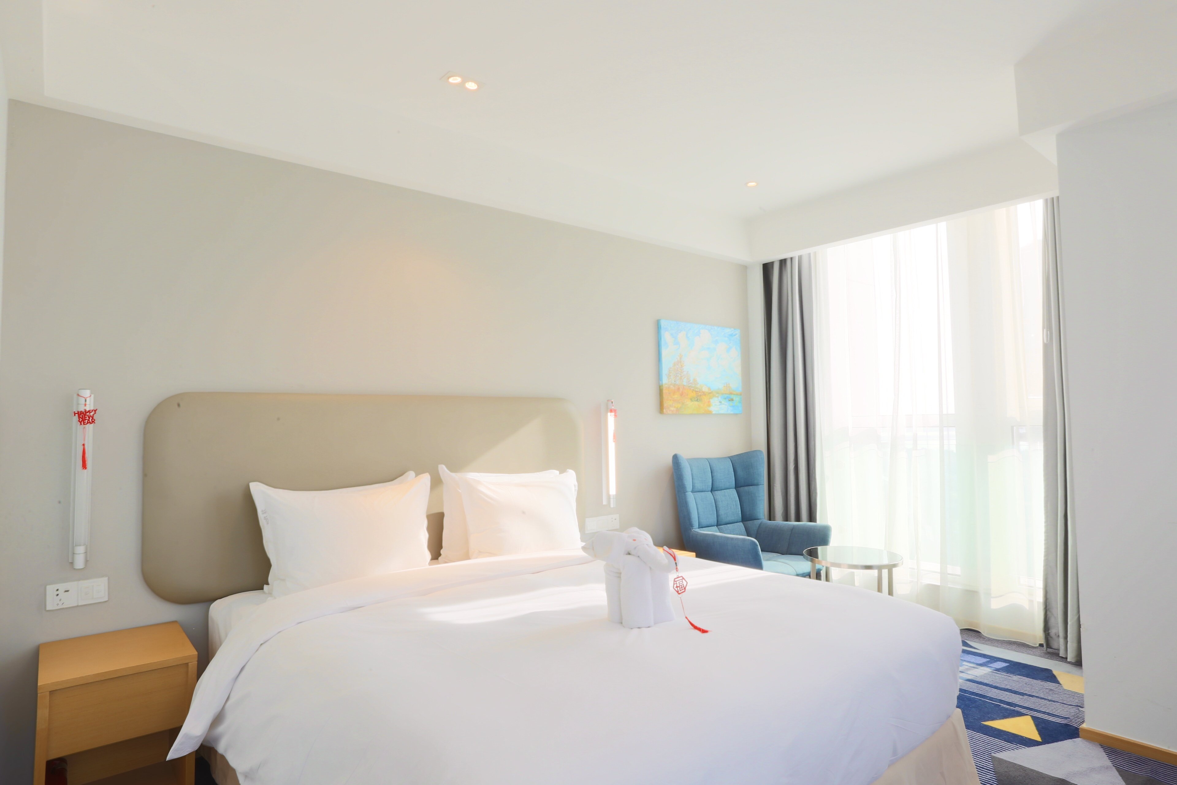 HOLIDAY INN EXP WEST COAST BY IHG-guestroom-Guest Room.jpg
