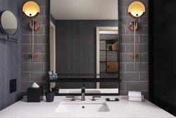  - Hotel Distil Louisville - I-64, Exits 4 & 5B