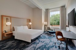  - Fairfield Inn & Suites by Marriott Madison