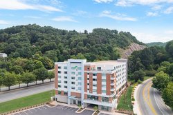  - Element Hotel Downtown Asheville - I-240, Exit 5B
