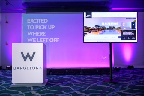 W BARCELONA - Photo 193