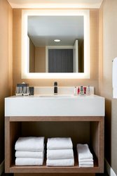  - Marriott City Center Hotel Charlotte - I-277, Exit 3B