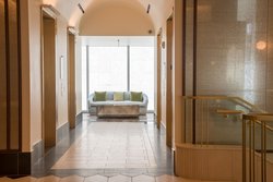  - Laura Hotel Downtown Houston