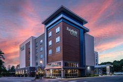  - Fairfield Inn & Suites by Marriott Town Center Virginia Beach