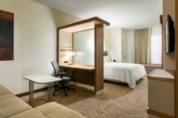  - SpringHill Suites by Marriott Burbank - I-5, Exit 146A