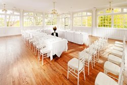  - 1886 Crescent Hotel & Spa Eureka Springs