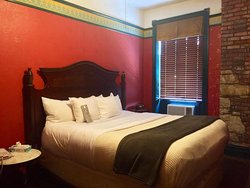  - 1886 Crescent Hotel & Spa Eureka Springs