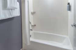  - Courtyard by Marriott Hotel Capitol Tallahassee