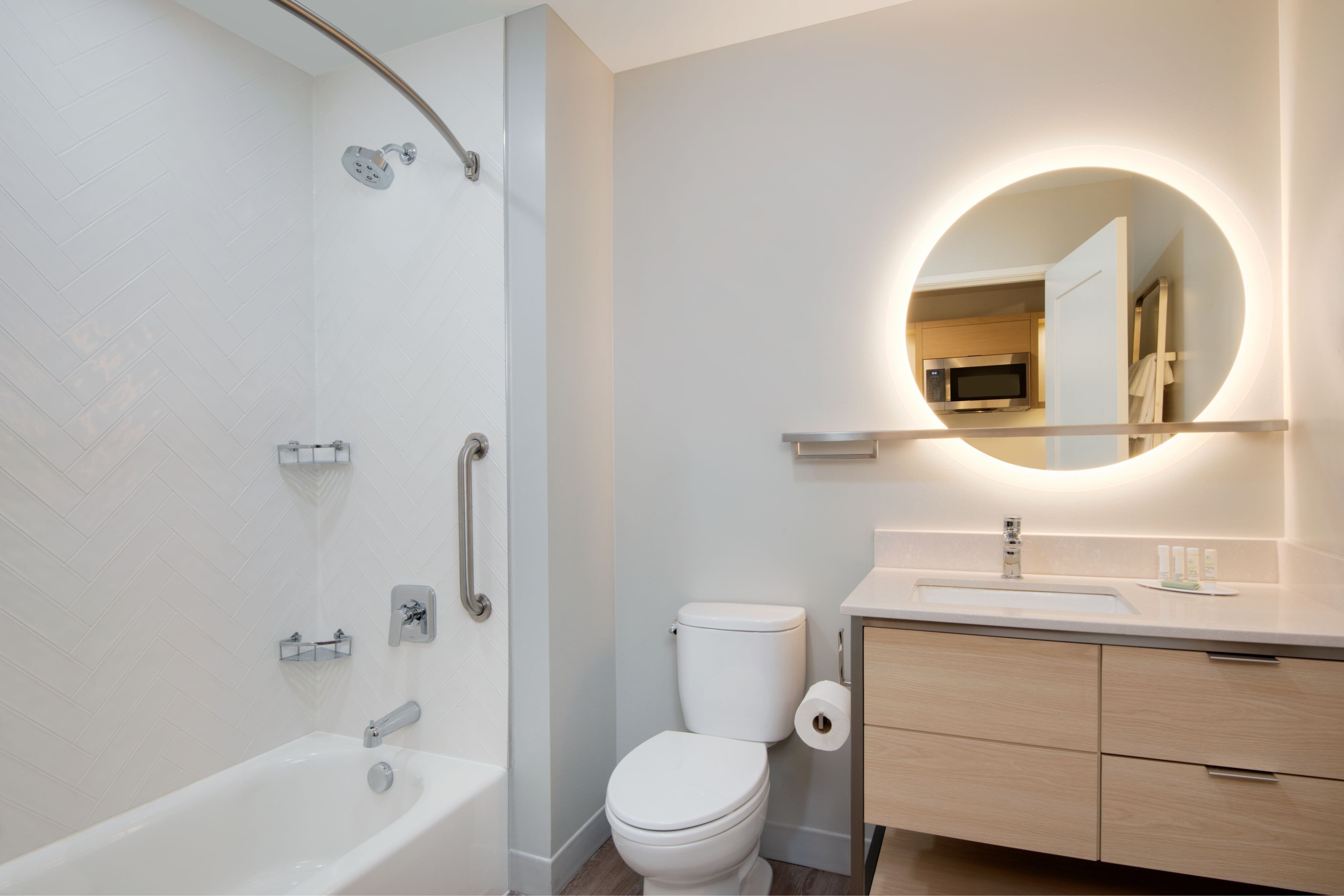 TownePlace Suites by Marriott Atlanta Airport North-guestroom-Guest Bathroom with Tub.jpg