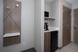  - Holiday Inn Express & Suites Mall Grand Junction