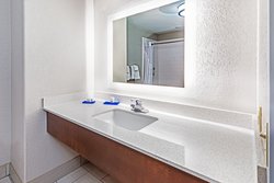  - Holiday Inn Express & Suites South Lafayette