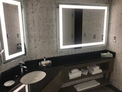  - Crowne Plaza Hotel Auburn Hills - I-75, Exit 79