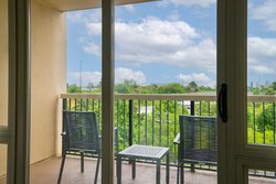  - Renaissance Meadowlands Hotel Rutherford