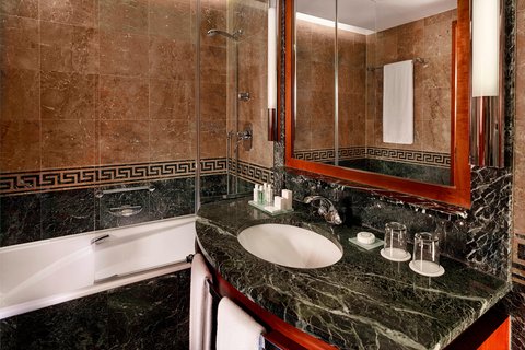 HOTEL PRESIDENT WILSON GENEVA - Photo 26