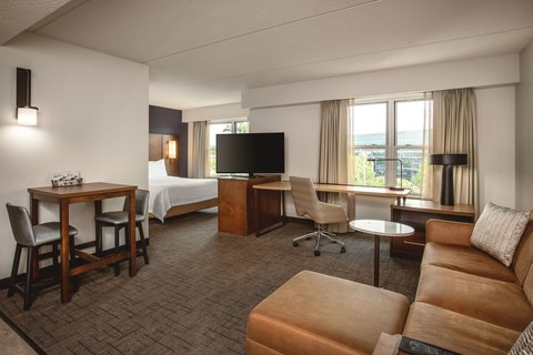 Queen Studio Suite