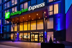  - Holiday Inn Express Sunset Park Brooklyn