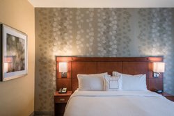  - Courtyard by Marriott Hotel Waldorf