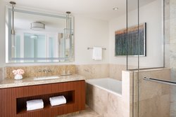  - Four Seasons Hotel Downtown St Louis - I-44, Exits 292 & 292B