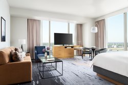  - Four Seasons Hotel Downtown St Louis - I-44, Exits 292 & 292B