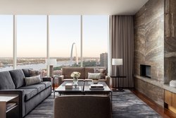  - Four Seasons Hotel Downtown St Louis - I-44, Exits 292 & 292B