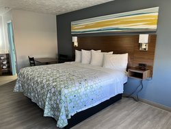  - HomeTowne Studios Georgetown