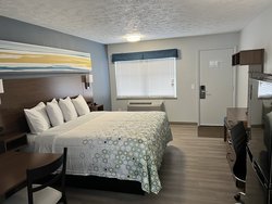  - HomeTowne Studios Georgetown