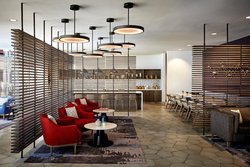  - Marriott Hotel Ventura - US 101, Exit 68