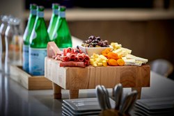  - Marriott Hotel Ventura - US 101, Exit 68