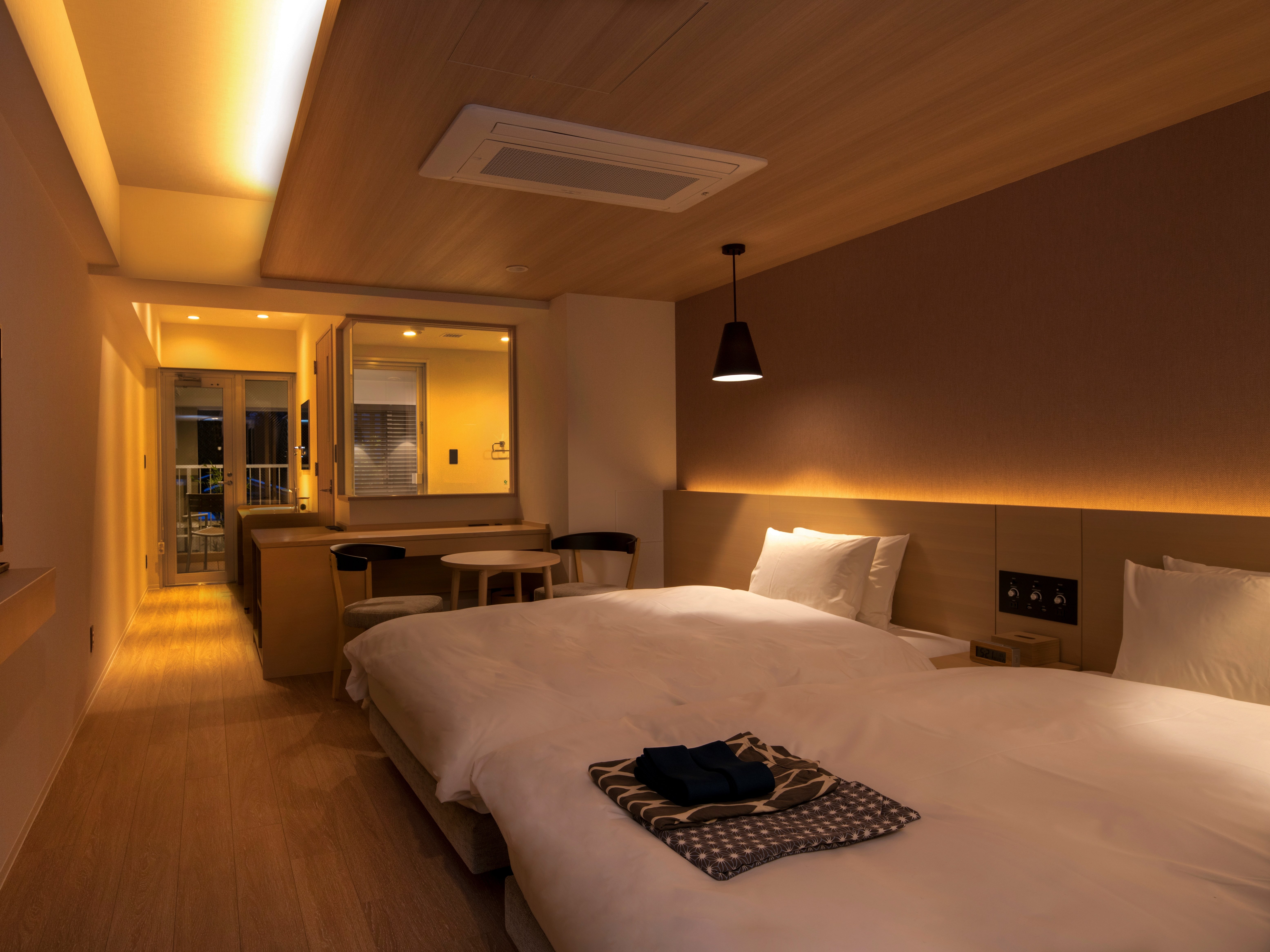 UAN KANAZAWA-guestroom-Superior Terrace Twin.jpg