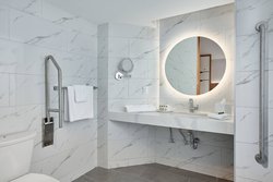  - Metropolitan Hotel Vancouver