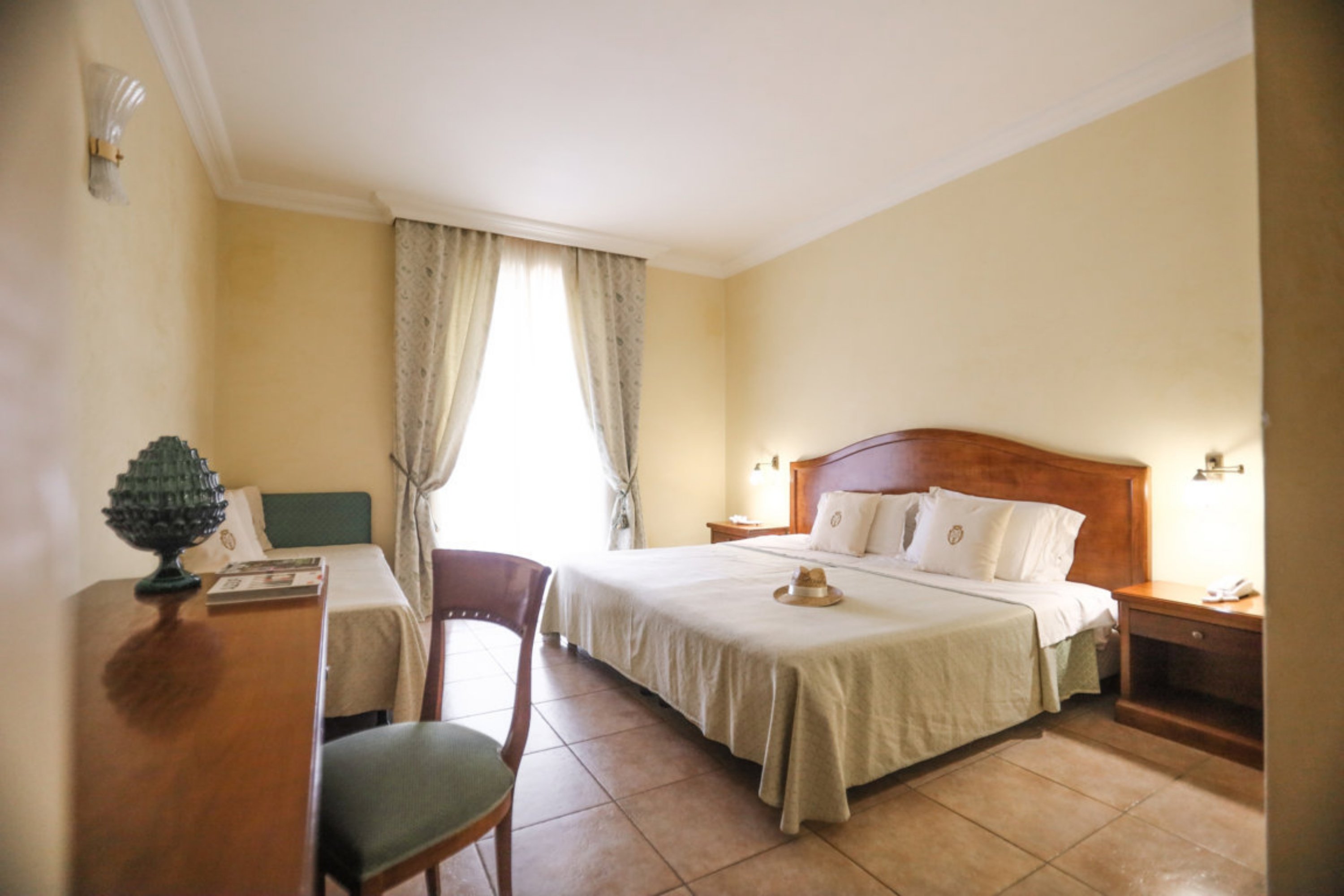 Hotel Tenuta Moreno-guestroom-CLASSIC ROOM.jpg