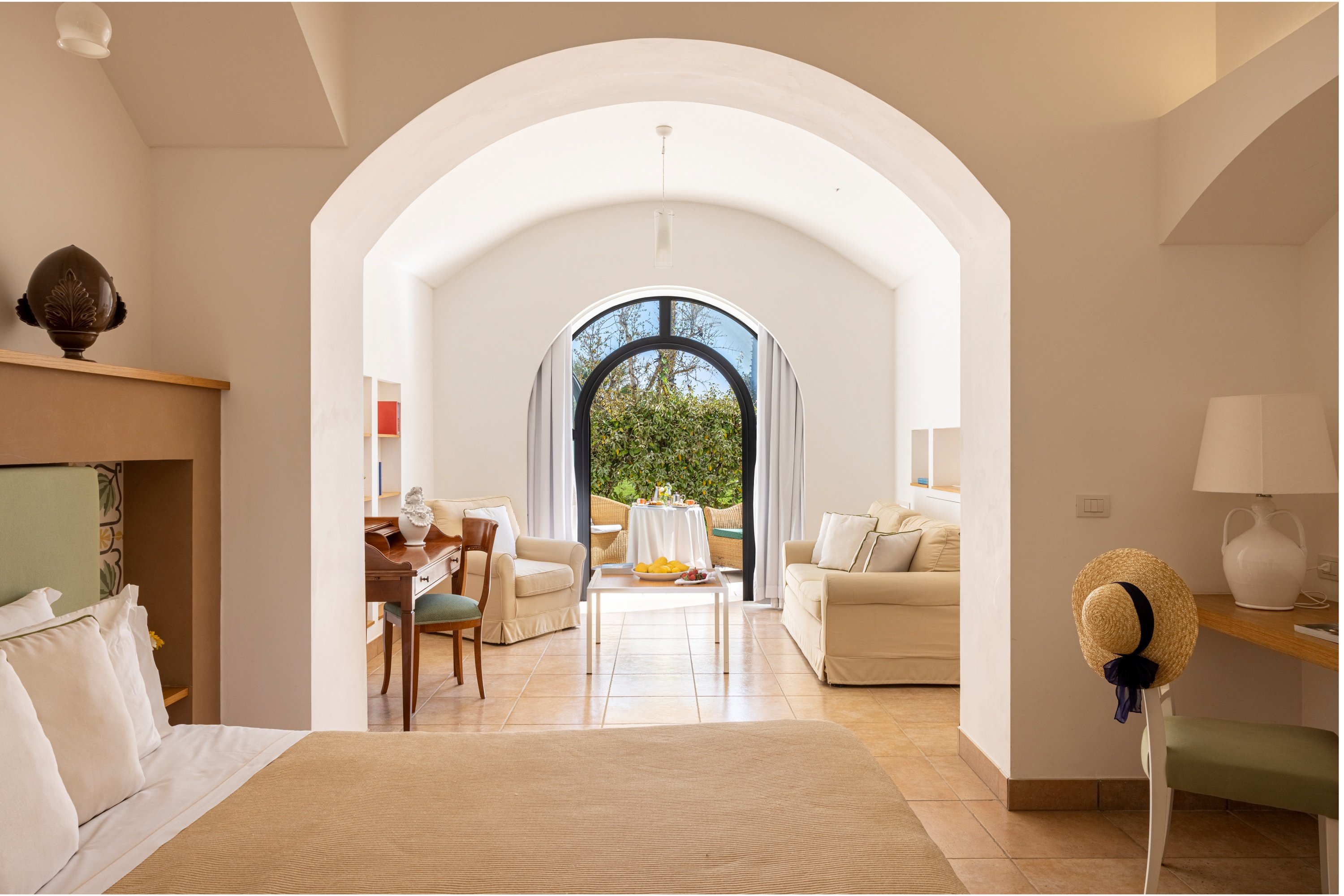 Hotel Tenuta Moreno-guestroom-JUNIOR SUITE.jpg
