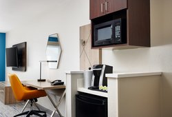  - Holiday Inn Express & Suites Bridgeport - I-79, Exit 124