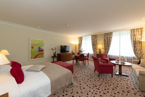 SUVRETTA HOUSE - Photo 150