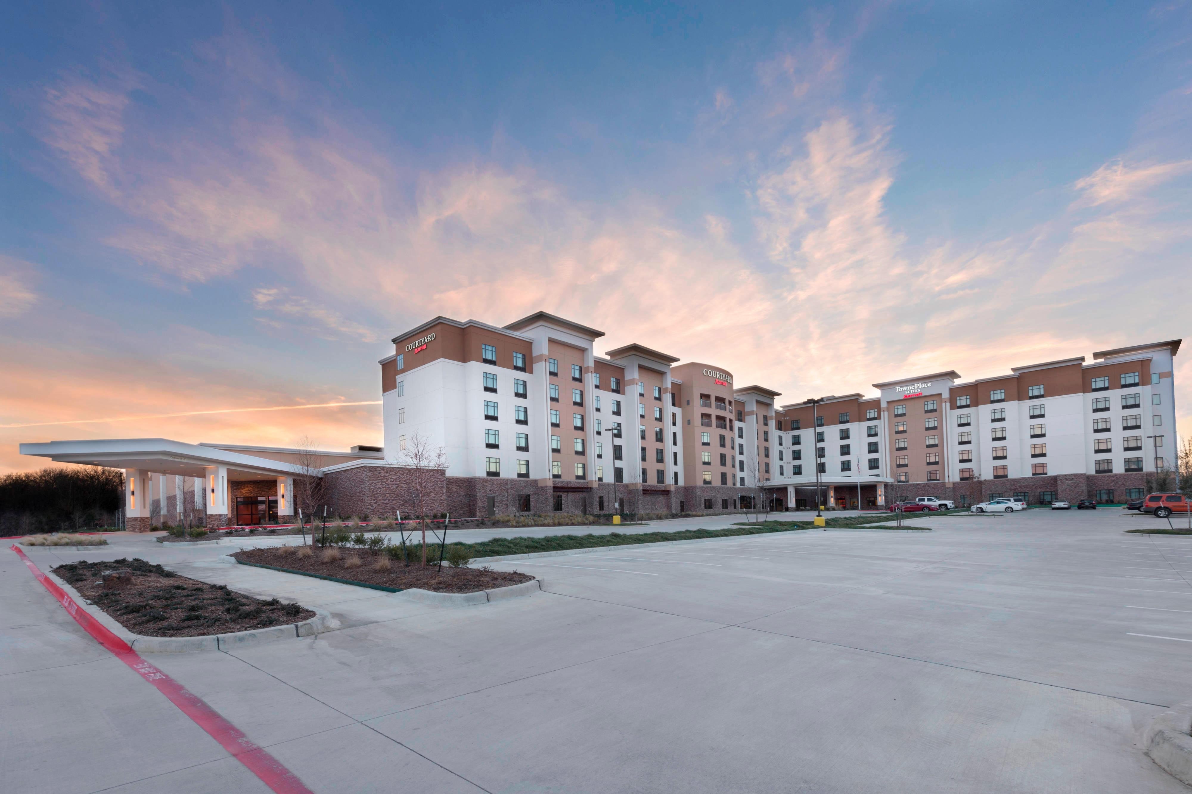 Courtyard DFW Airport North/Grapevine